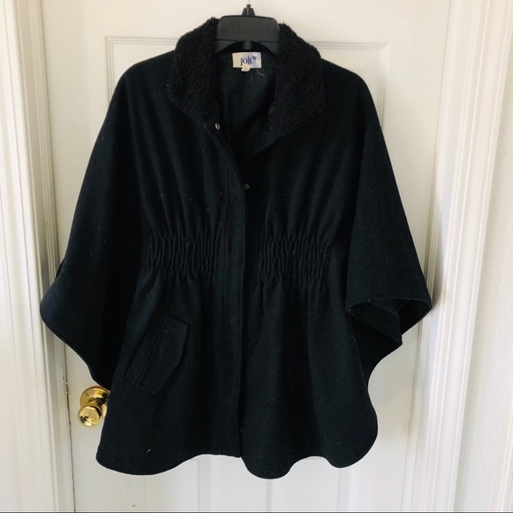 Jolt Jackets & Blazers - JOLT Black cape Sherpa collar size small